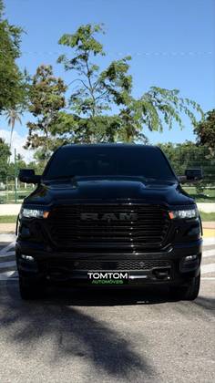 RAM 1500 3.0 HURRICANE 6 BITURBO GASOLINA LARAMIE NIGHT EDITION CD 4X4 AUTOMÁTICO